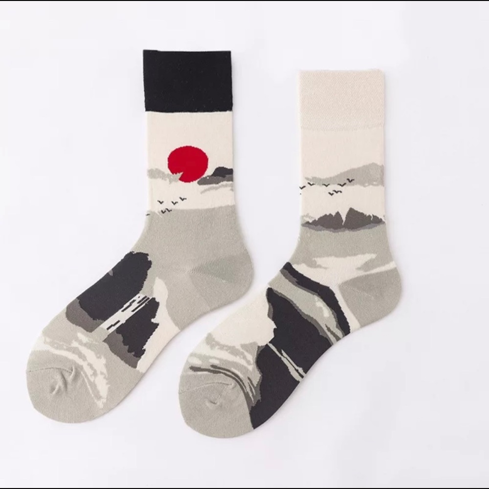 5/$10💥 Mixed Matched Socks!